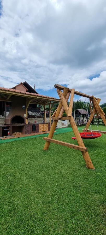 Freemont Villa Брашов Екстериор снимка